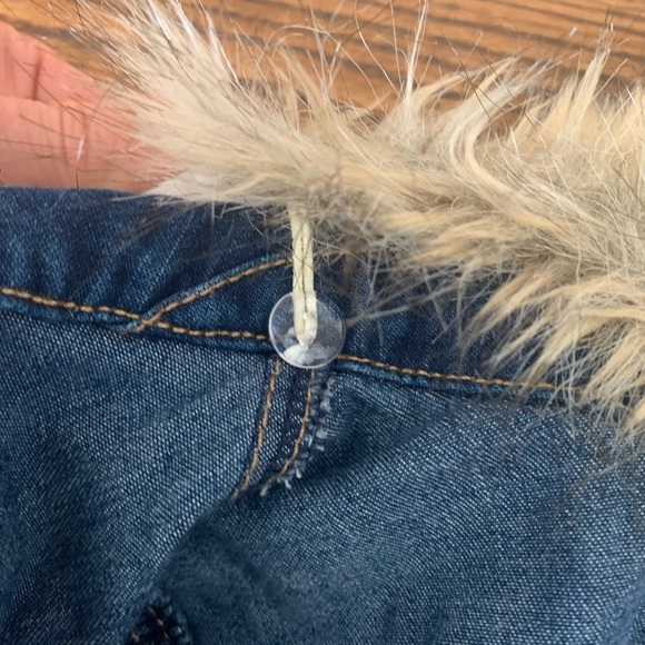 JUSTICE JEAN JACKET WITH FAUX FUR COLLAR - Picture 3 of 6